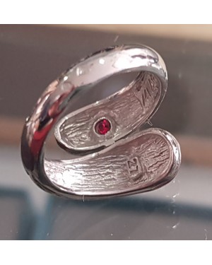 Anillo Abrazo con Piedra
