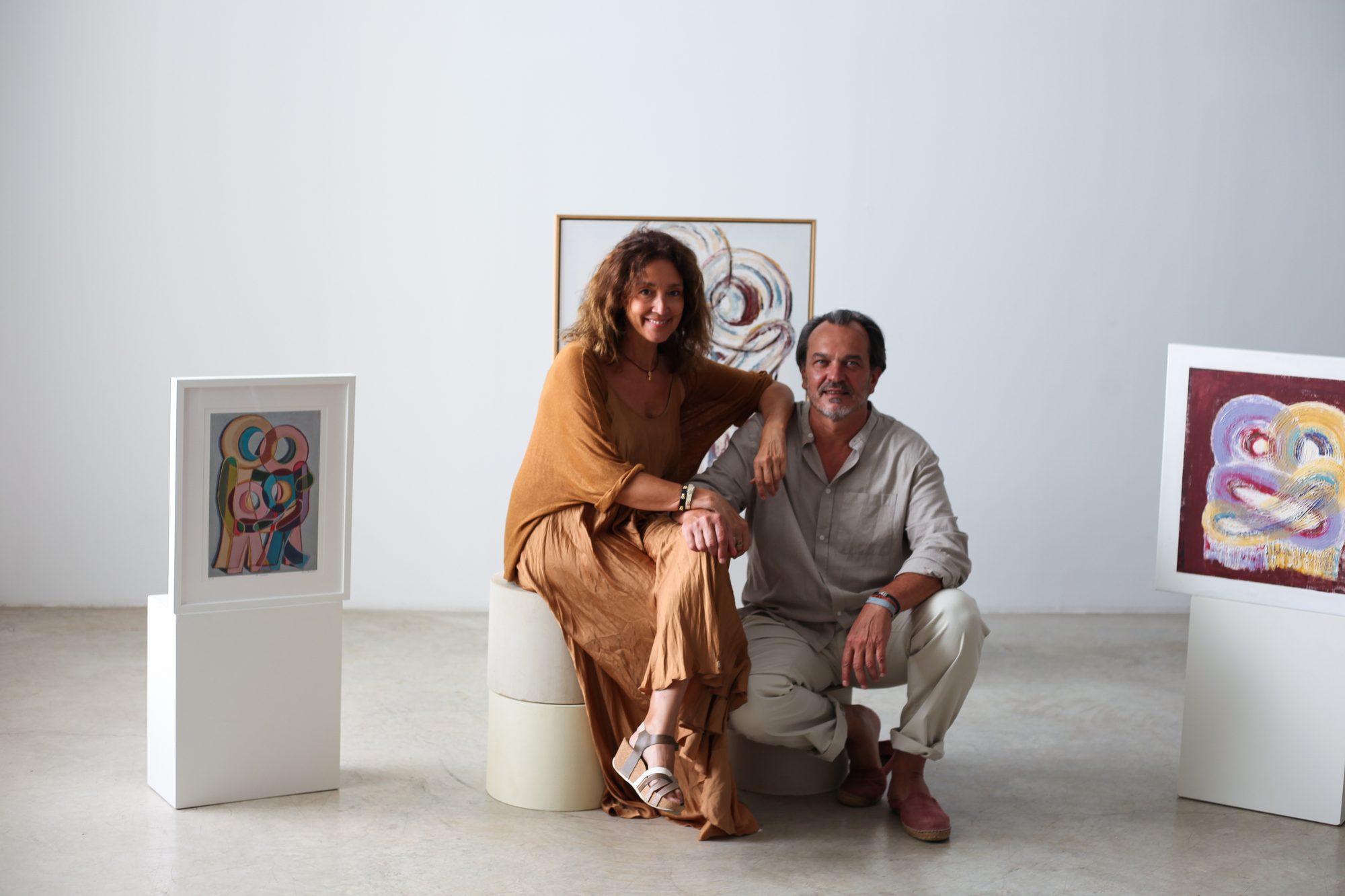 Ana Bonora y Luis Benages — cofundadores de 27abrazos